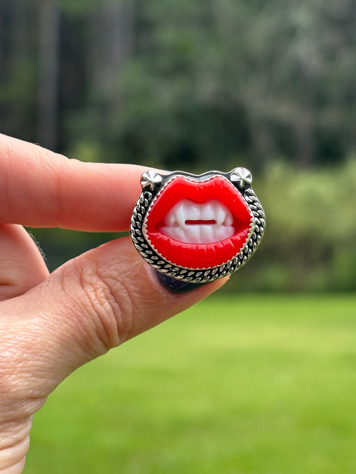 Fangirl Ring